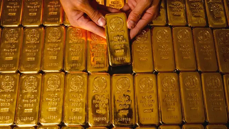 Métaux : l’or, l’argent et le platine corrigent fortement, l’acier reste soutenu